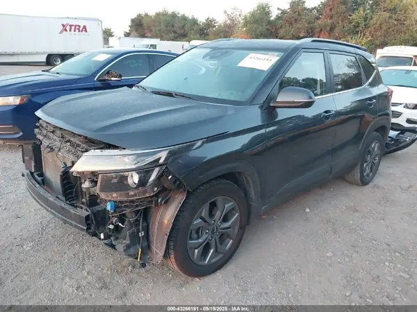 KNDEU2AA9R7603689 2024 KIA SELTOS - Image 2