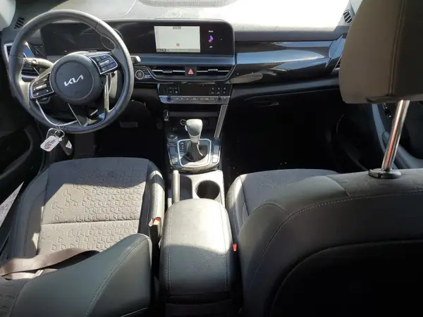 KNDEU2AA9R7664993 2024 KIA SELTOS - Image 8