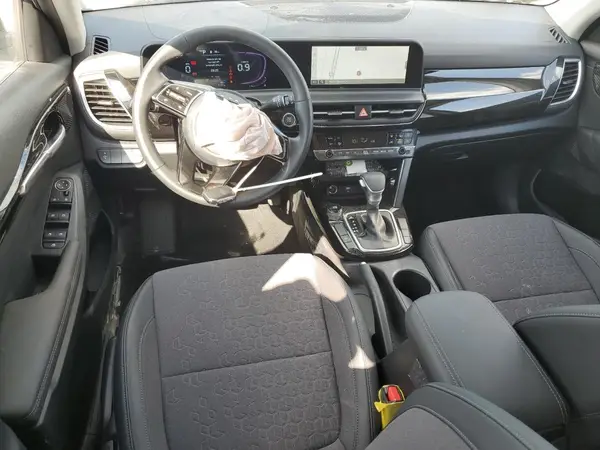 KNDEU2AA9S7712093 2025 KIA SELTOS - Image 8