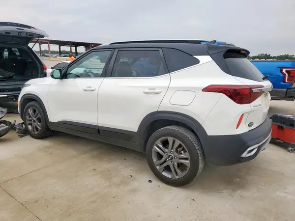 KNDEU2AAXM7046512 2021 KIA SELTOS - Image 2