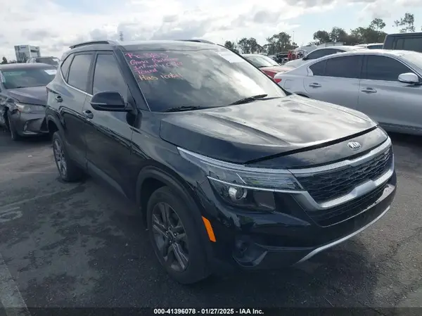 KNDEU2AAXM7056117 2021 KIA SELTOS - Image 1