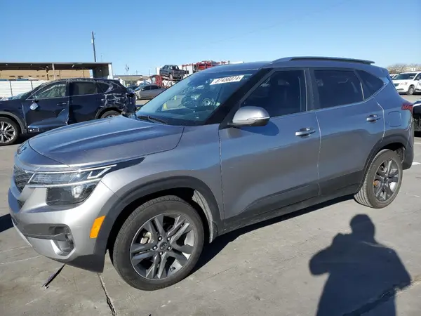 KNDEU2AAXM7095595 2021 KIA SELTOS - Image 1