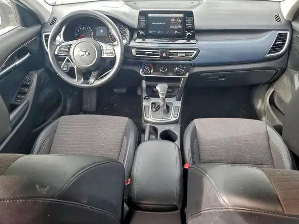 KNDEU2AAXM7105963 2021 KIA SELTOS - Image 8