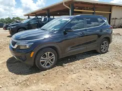 KNDEU2AAXM7110869 2021 KIA SELTOS