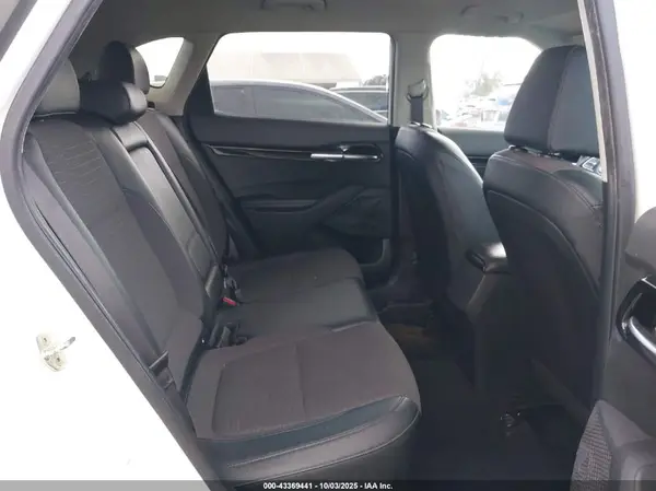 KNDEU2AAXM7131320 2021 KIA SELTOS - Image 8