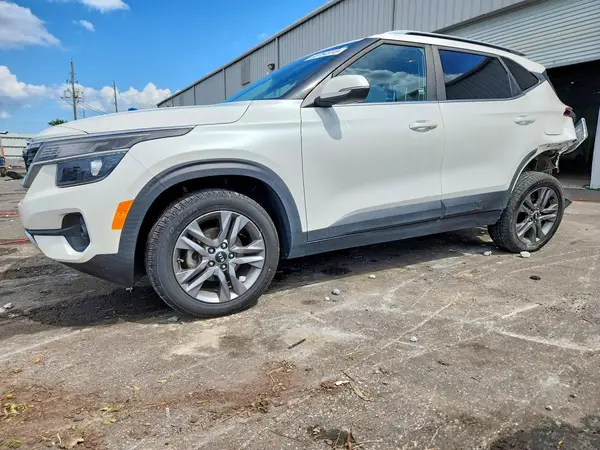KNDEU2AAXM7169100 2021 KIA SELTOS - Image 1