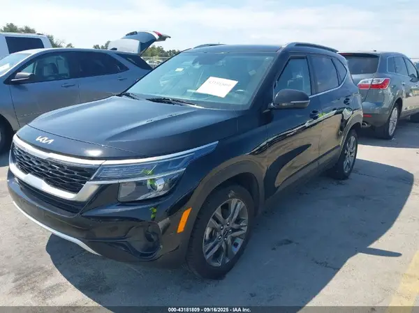 KNDEU2AAXN7286029 2022 KIA SELTOS - Image 2
