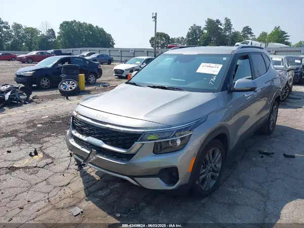 KNDEU2AAXN7302083 2022 KIA SELTOS - Image 2