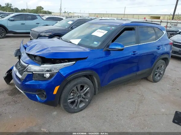 KNDEU2AAXN7302858 2022 KIA SELTOS - Image 2