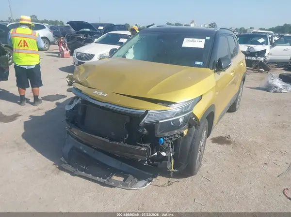 KNDEU2AAXN7306683 2022 KIA SELTOS - Image 2