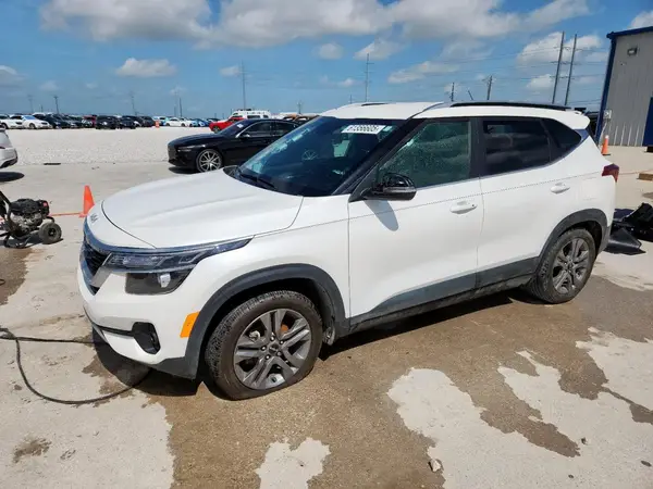 KNDEU2AAXP7348385 2023 KIA SELTOS - Image 1