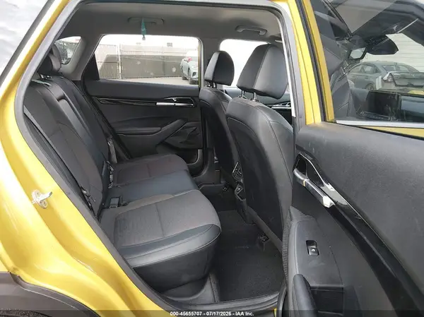 KNDEU2AAXP7381886 2023 KIA SELTOS - Image 8