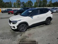 KNDEU2AAXP7382276 2023 KIA SELTOS