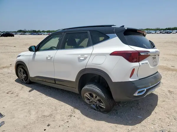 KNDEU2AAXP7383833 2023 KIA SELTOS - Image 2