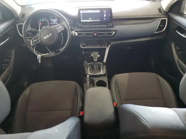 KNDEU2AAXP7392578 2023 KIA SELTOS - Image 8