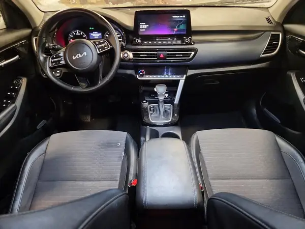 KNDEU2AAXP7393200 2023 KIA SELTOS - Image 8