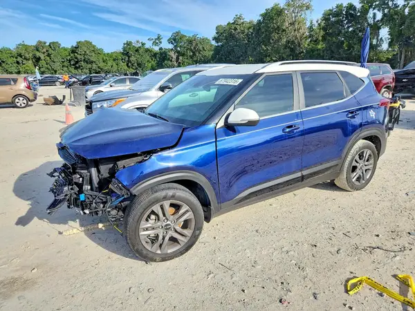 KNDEU2AAXP7395951 2023 KIA SELTOS - Image 1