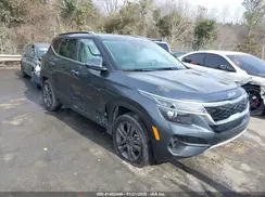 KNDEU2AAXP7400713 2023 KIA SELTOS