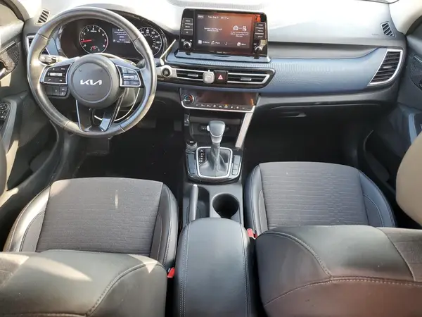 KNDEU2AAXP7414367 2023 KIA SELTOS - Image 8
