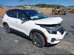 KNDEU2AAXP7418418 2023 KIA SELTOS