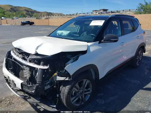 KNDEU2AAXP7418418 2023 KIA SELTOS - Image 2