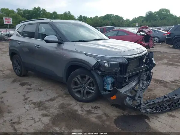 KNDEU2AAXP7429127 2023 KIA SELTOS - Image 1