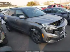 KNDEU2AAXP7445229 2023 KIA SELTOS