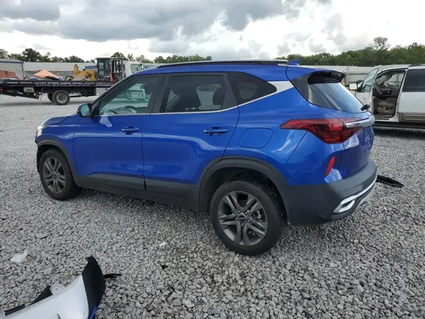 KNDEU2AAXP7453833 2023 KIA SELTOS - Image 2