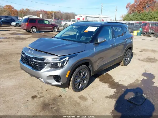 KNDEU2AAXR7491419 2024 KIA SELTOS - Image 2