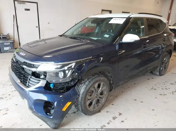 KNDEU2AAXR7549075 2024 KIA SELTOS - Image 2