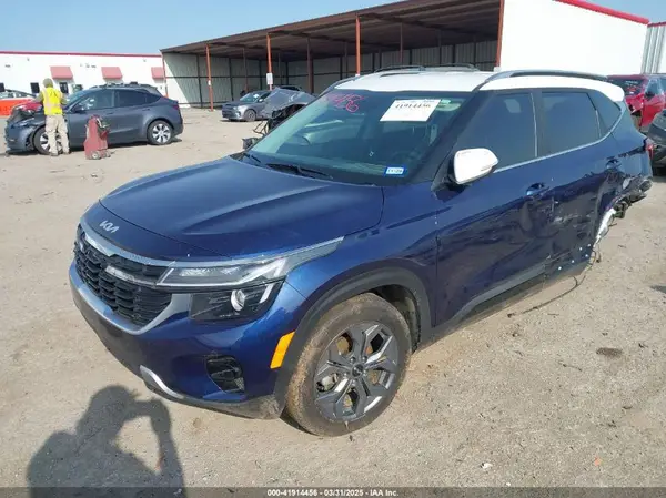 KNDEU2AAXR7552820 2024 KIA SELTOS - Image 2