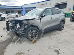 KNDEU2AAXR7597949 2024 KIA SELTOS