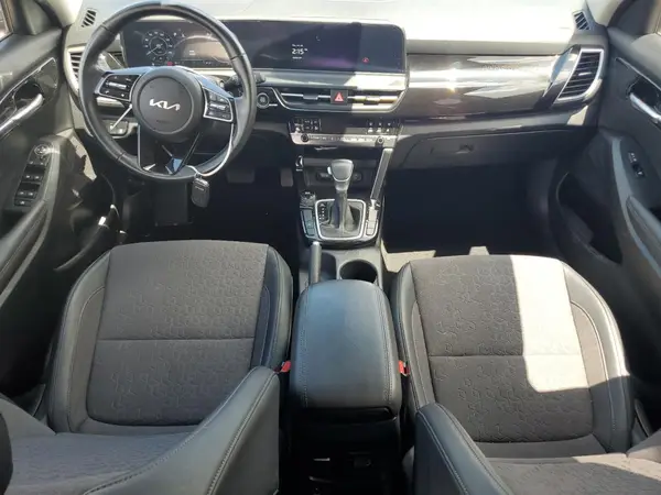 KNDEU2AAXR7621263 2024 KIA SELTOS - Image 8