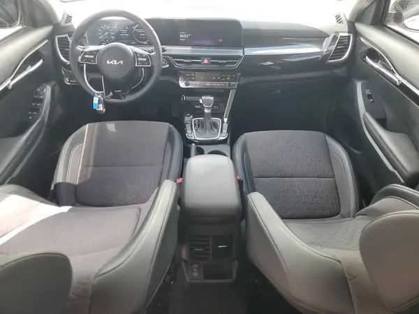 KNDEU2AAXR7629167 2024 KIA SELTOS - Image 8