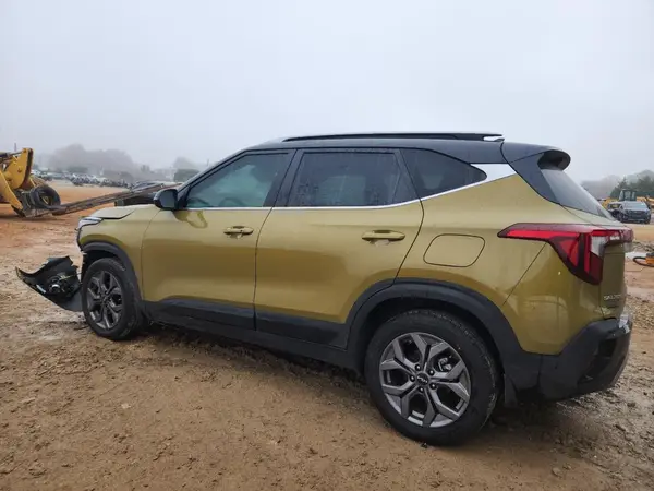 KNDEU2AAXR7647829 2024 KIA SELTOS - Image 2