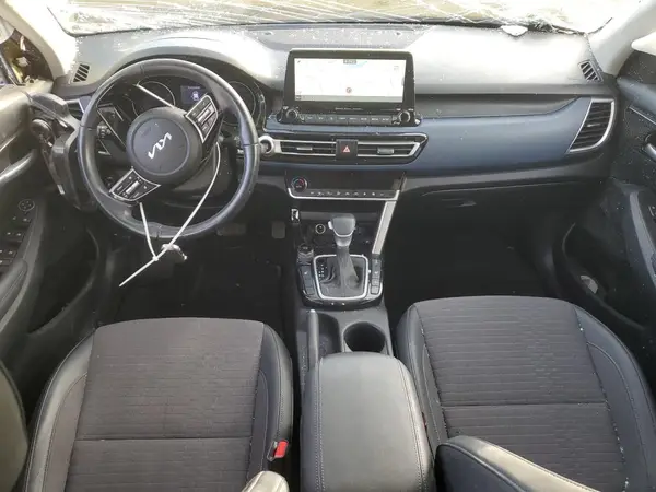 KNDEUCA20N7320901 2022 KIA SELTOS - Image 8