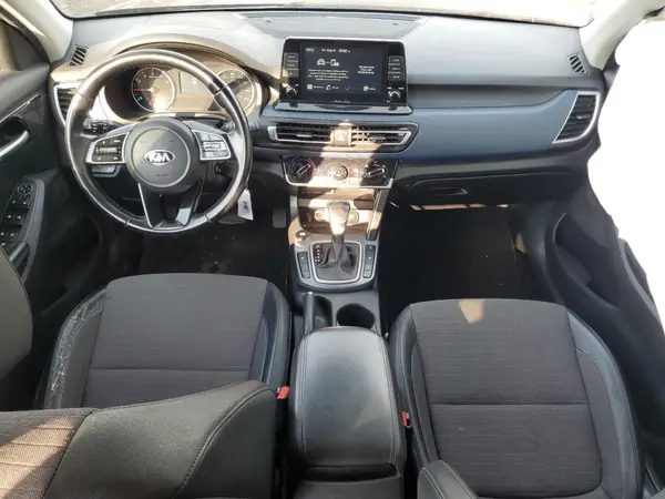 KNDEUCA21M7148716 2021 KIA SELTOS - Image 8