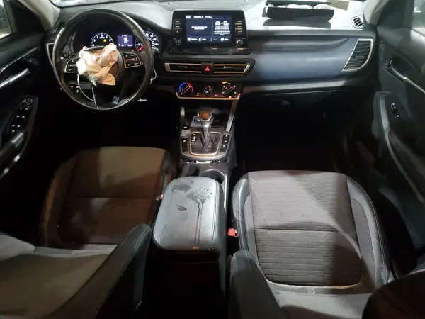 KNDEUCA22M7041612 2021 KIA SELTOS - Image 8