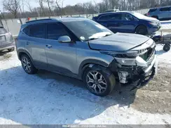 KNDEUCA22M7122562 2021 KIA SELTOS