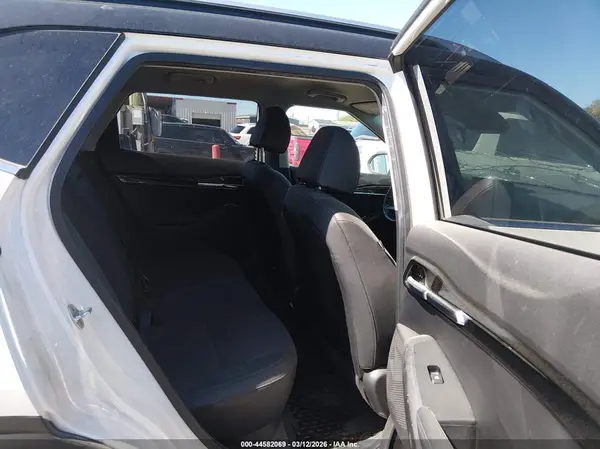 KNDEUCA23M7092696 2021 KIA SELTOS - Image 8