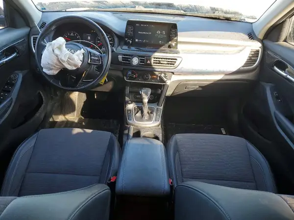 KNDEUCA24M7053924 2021 KIA SELTOS - Image 8