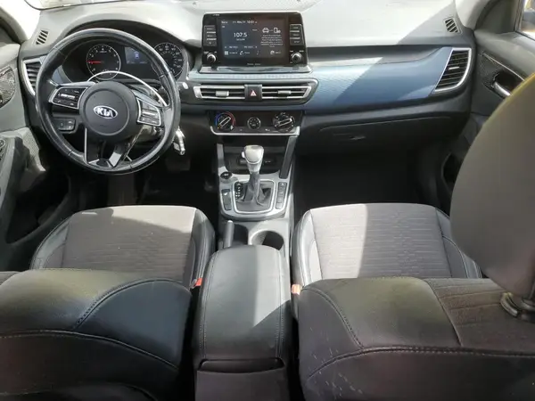KNDEUCA24M7085904 2021 KIA SELTOS - Image 8