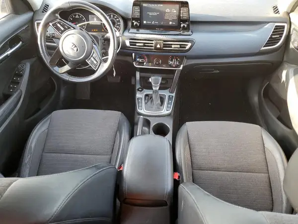 KNDEUCA24M7132638 2021 KIA SELTOS - Image 8