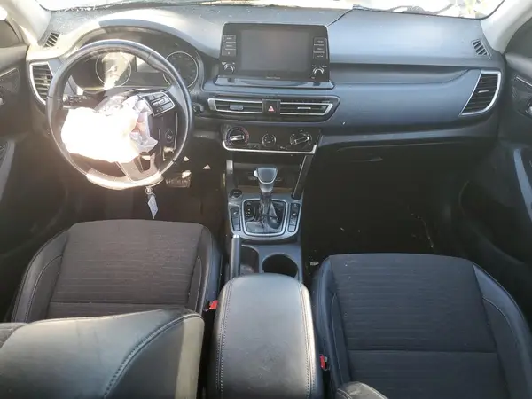 KNDEUCA24M7144949 2021 KIA SELTOS - Image 8