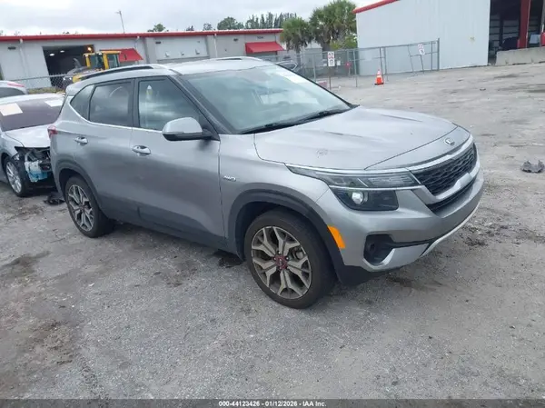 KNDEUCA24M7164750 2021 KIA SELTOS - Image 1