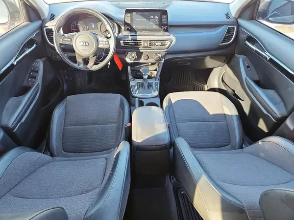 KNDEUCA27M7057014 2021 KIA SELTOS - Image 8