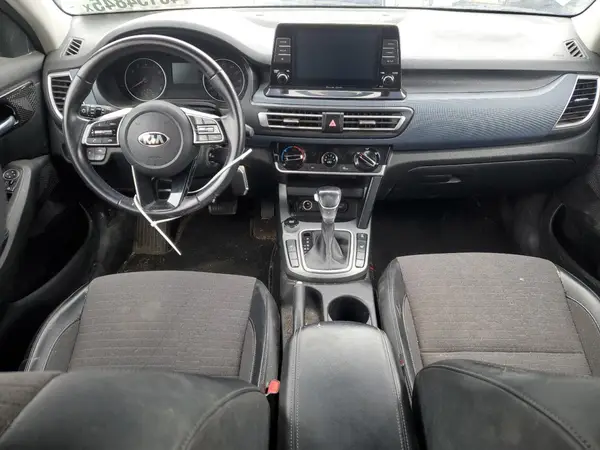 KNDEUCA29M7053336 2021 KIA SELTOS - Image 8