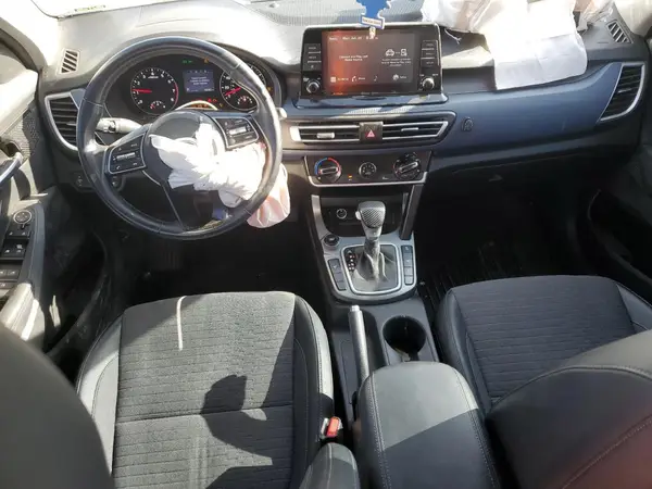KNDEUCA29M7150410 2021 KIA SELTOS - Image 8