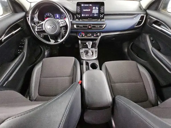 KNDEUCA2XM7131767 2021 KIA SELTOS - Image 8
