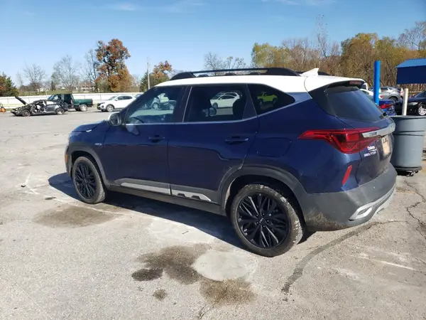 KNDEUCA2XP7418532 2023 KIA SELTOS - Image 2
